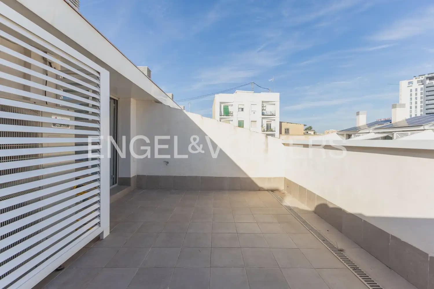 3 chambre Villa/Maison Mitoyenne à vendre à Valence ville avec garage - 975 000 € (Ref: 10163596)