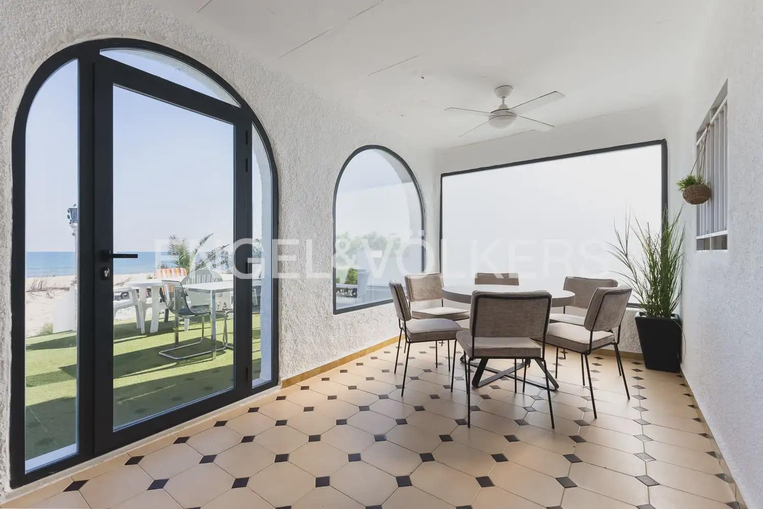 9 quarto Moradia para venda em Denia com garagem - 890 000 € (Ref: 10163597)