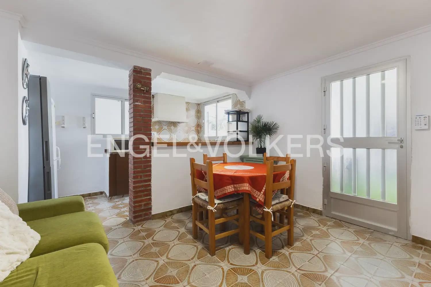 9 quarto Moradia para venda em Denia com garagem - 890 000 € (Ref: 10163597)