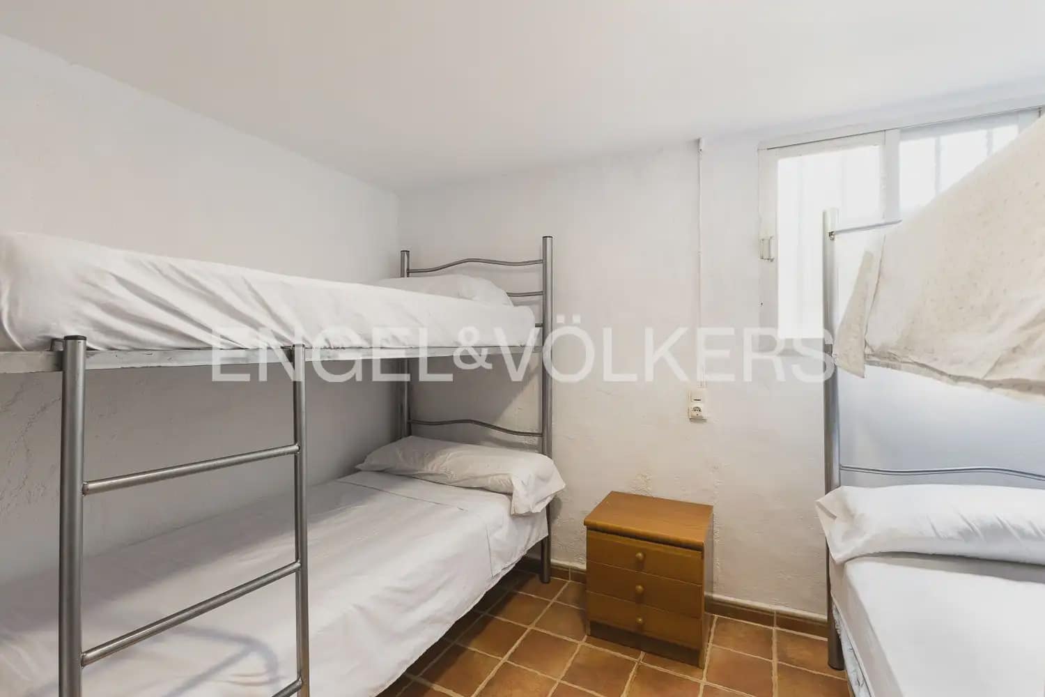 9 quarto Moradia para venda em Denia com garagem - 890 000 € (Ref: 10163597)