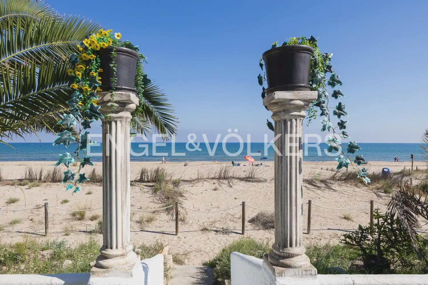9 quarto Moradia para venda em Denia com garagem - 890 000 € (Ref: 10163597)