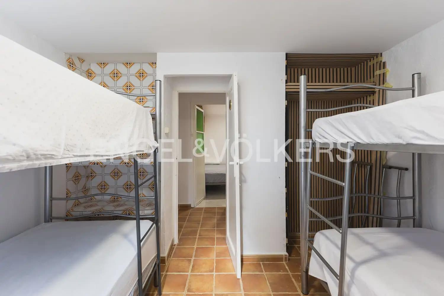 9 quarto Moradia para venda em Denia com garagem - 890 000 € (Ref: 10163597)
