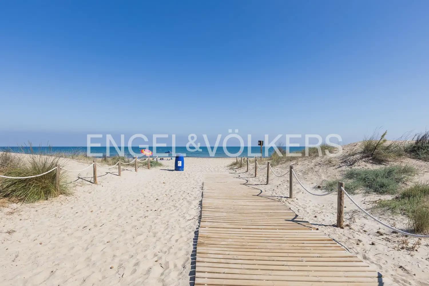 9 quarto Moradia para venda em Denia com garagem - 890 000 € (Ref: 10163597)