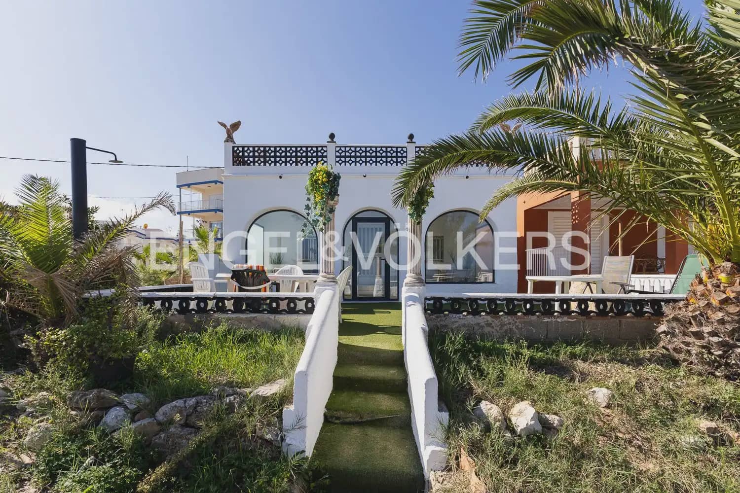 9 quarto Moradia para venda em Denia com garagem - 890 000 € (Ref: 10163597)