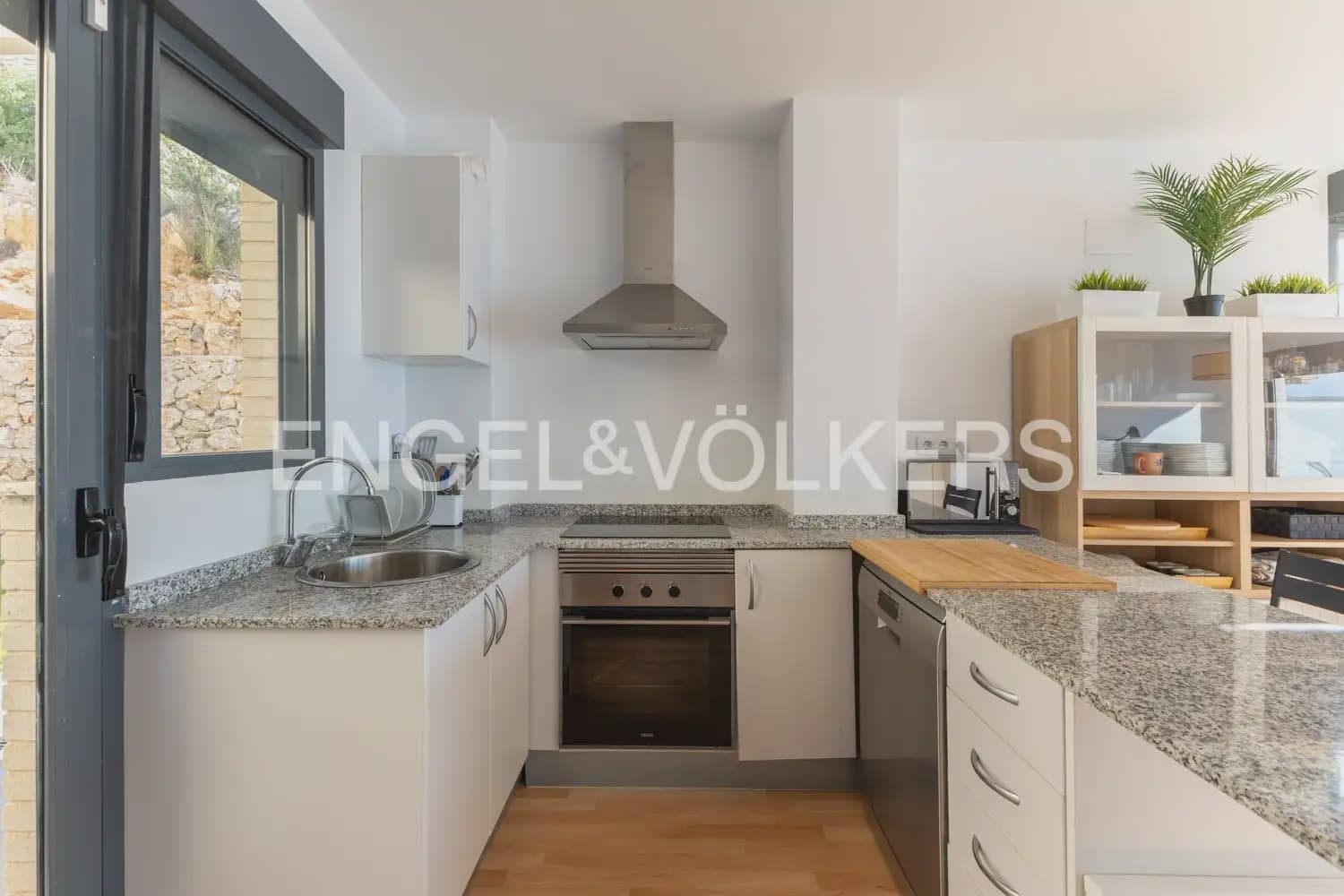 3 bedroom Flat for rent in Cullera with pool garage - € 2,400 (Ref: 10165232)