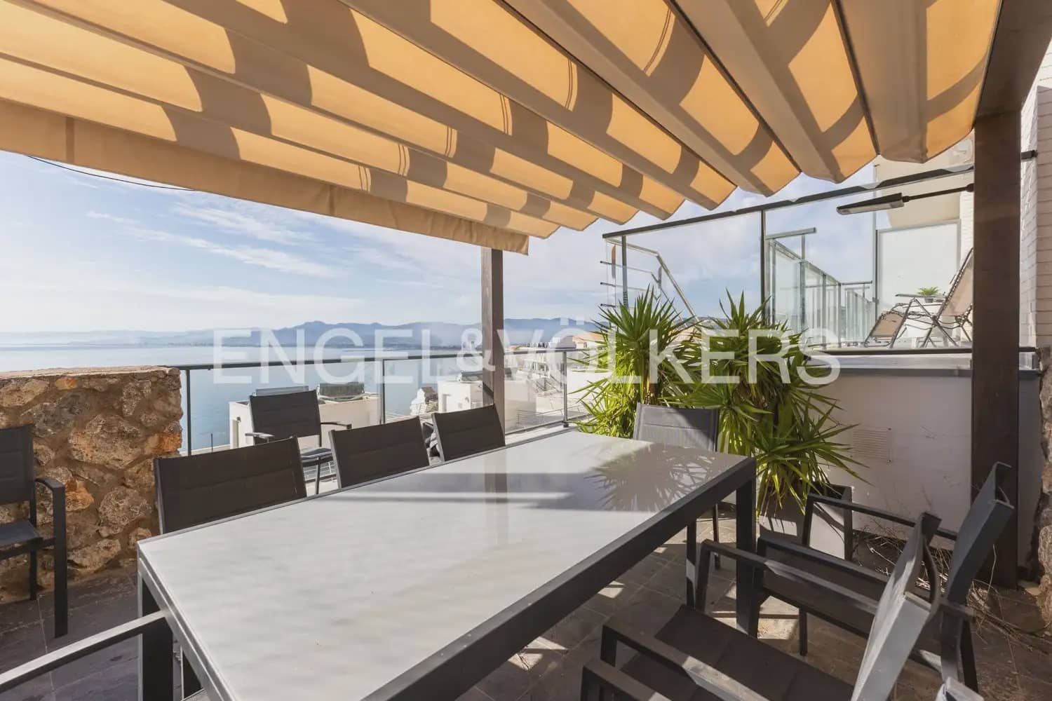 3 bedroom Flat for rent in Cullera with pool garage - € 2,400 (Ref: 10165232)