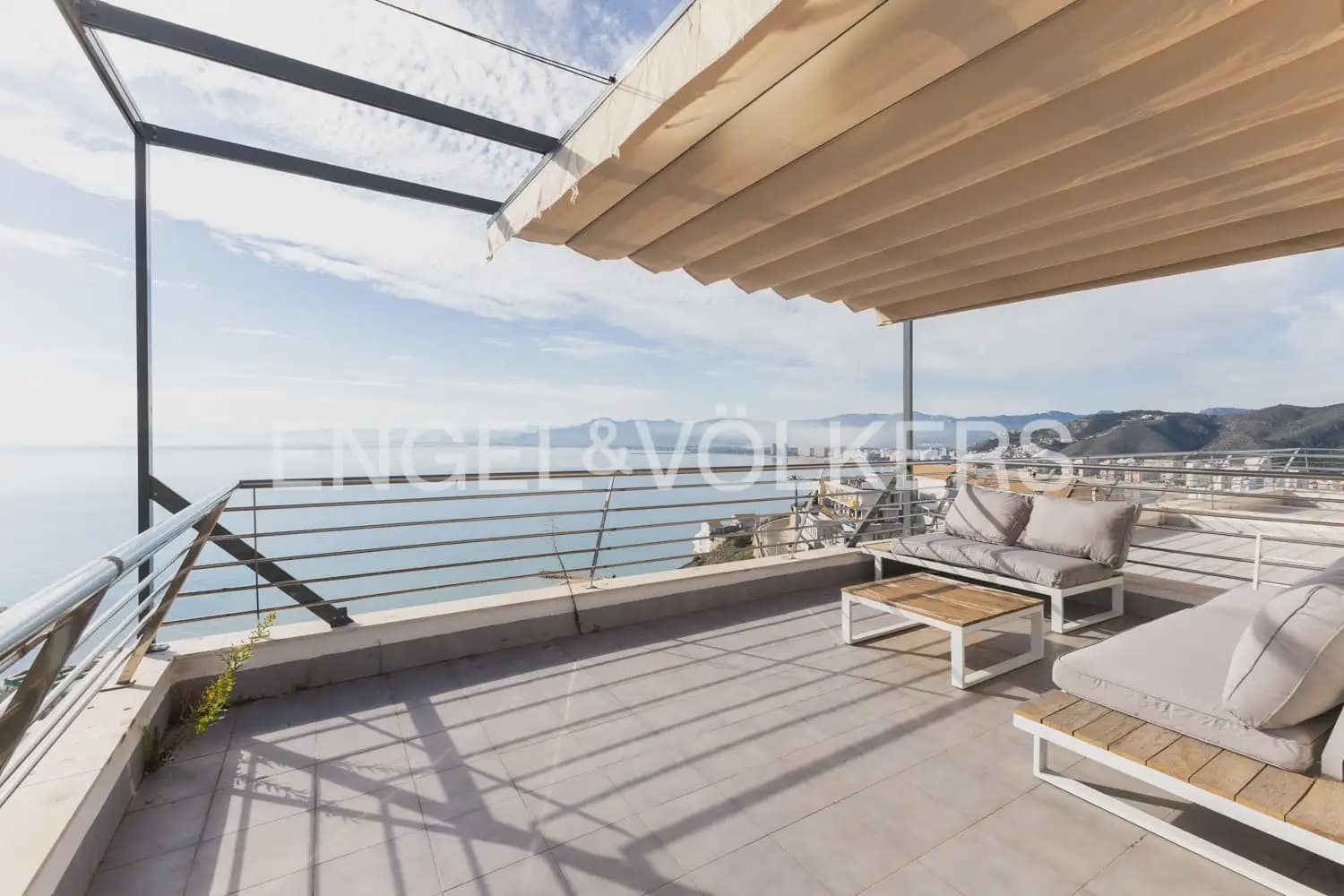3 bedroom Flat for rent in Cullera with pool garage - € 2,400 (Ref: 10165232)