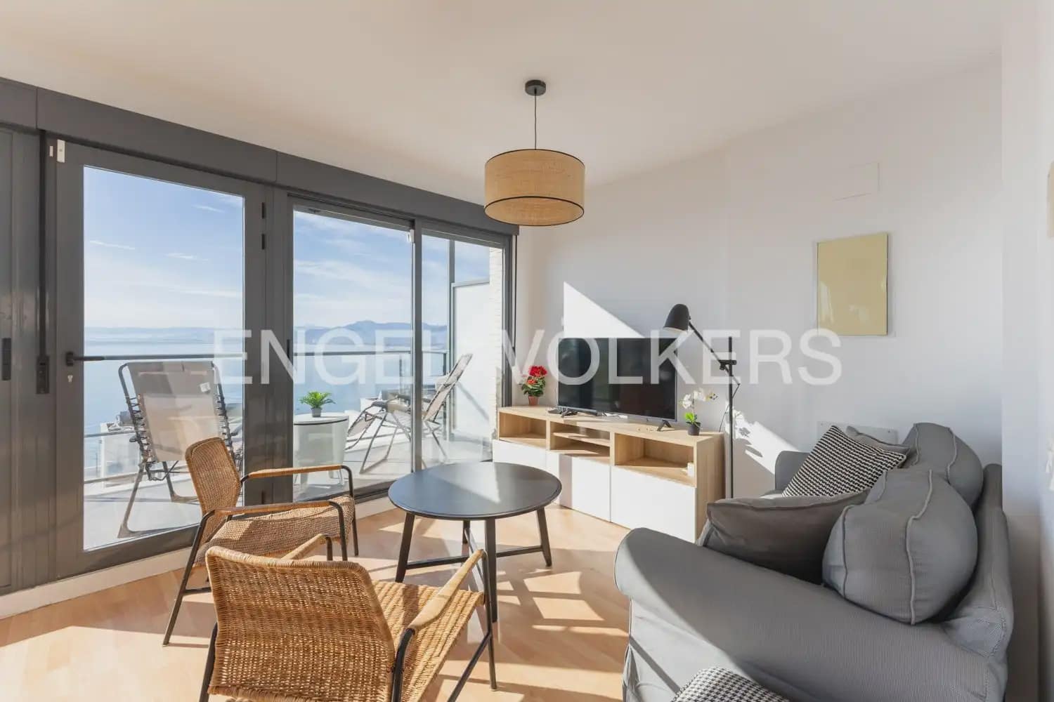 3 bedroom Flat for rent in Cullera with pool garage - € 2,400 (Ref: 10165232)