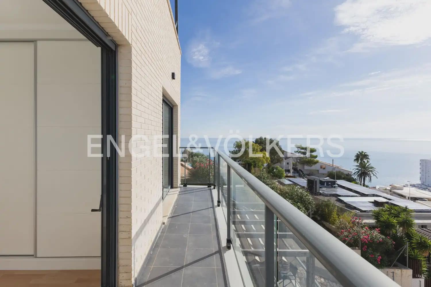 3 bedroom Flat for rent in Cullera with pool garage - € 2,400 (Ref: 10165232)