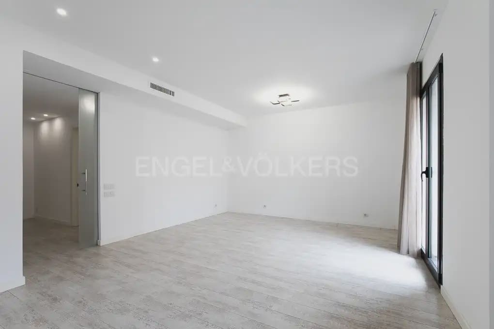 3 soveværelse Lejlighed til leje i Valencia by - € 1.800 (Ref: 10165233)