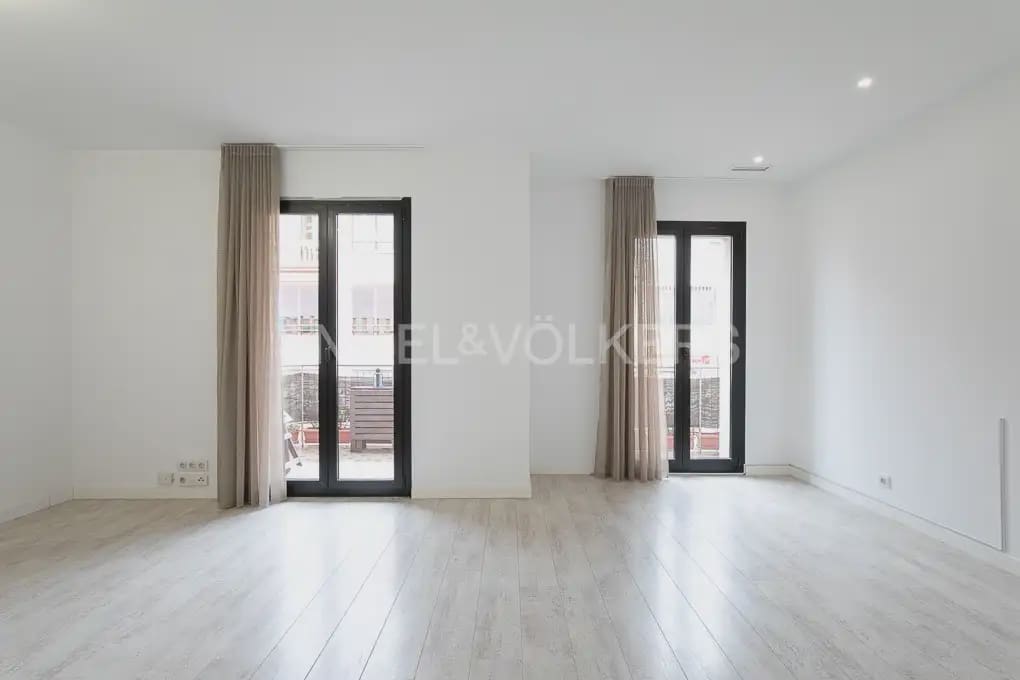3 soveværelse Lejlighed til leje i Valencia by - € 1.800 (Ref: 10165233)