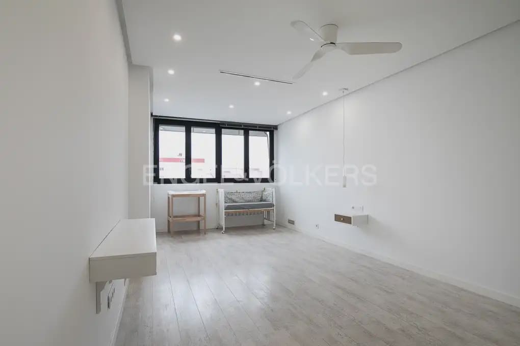 3 soveværelse Lejlighed til leje i Valencia by - € 1.800 (Ref: 10165233)