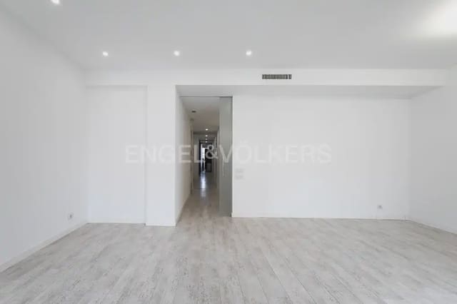 3 soveværelse Lejlighed til leje i Russafa, Valencia by - € 1.800 (Ref: 10165233)