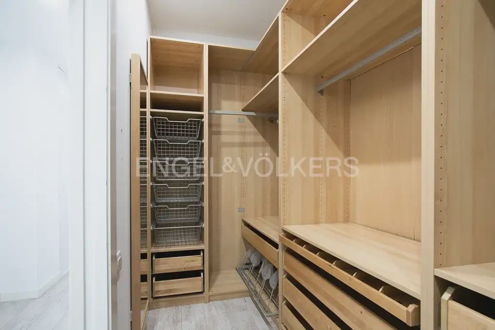 3 soveværelse Lejlighed til leje i Valencia by - € 1.800 (Ref: 10165233)