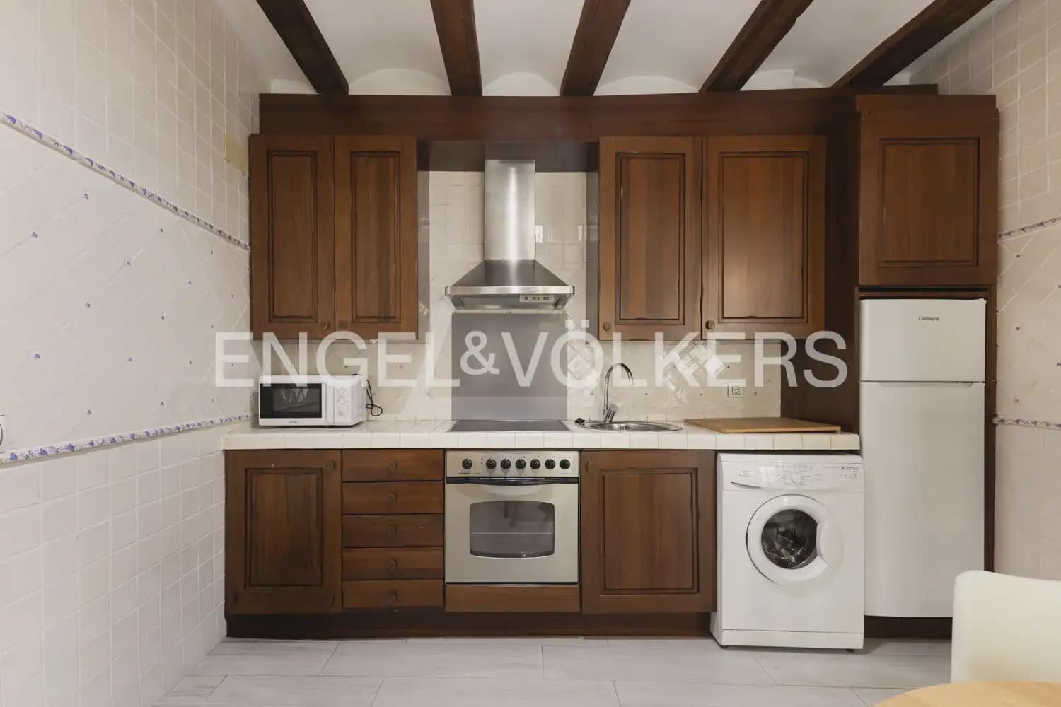 1 bedroom Flat for rent in Valencia city - € 1,150 (Ref: 10165234)
