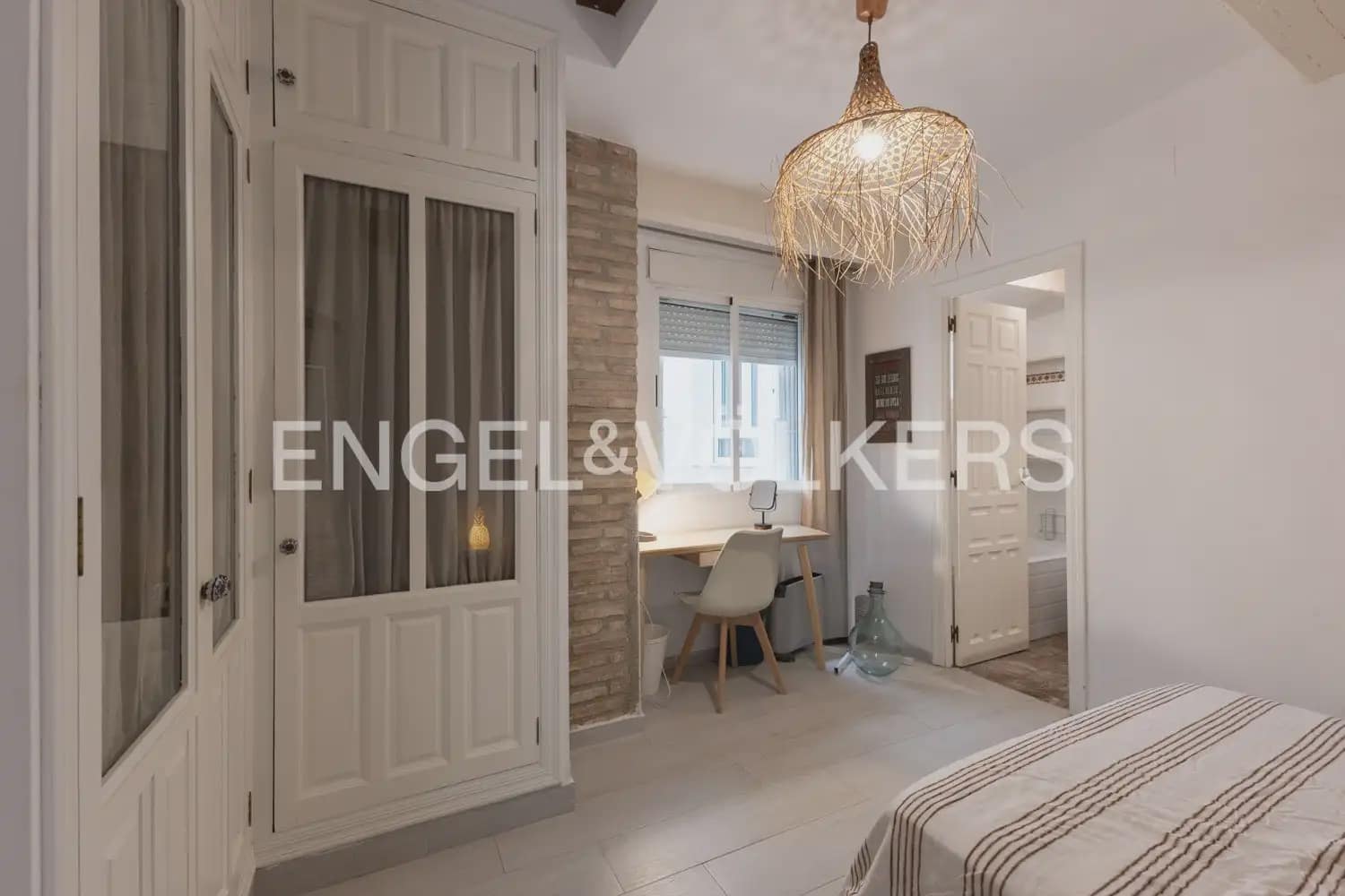 1 bedroom Flat for rent in Valencia city - € 1,150 (Ref: 10165234)