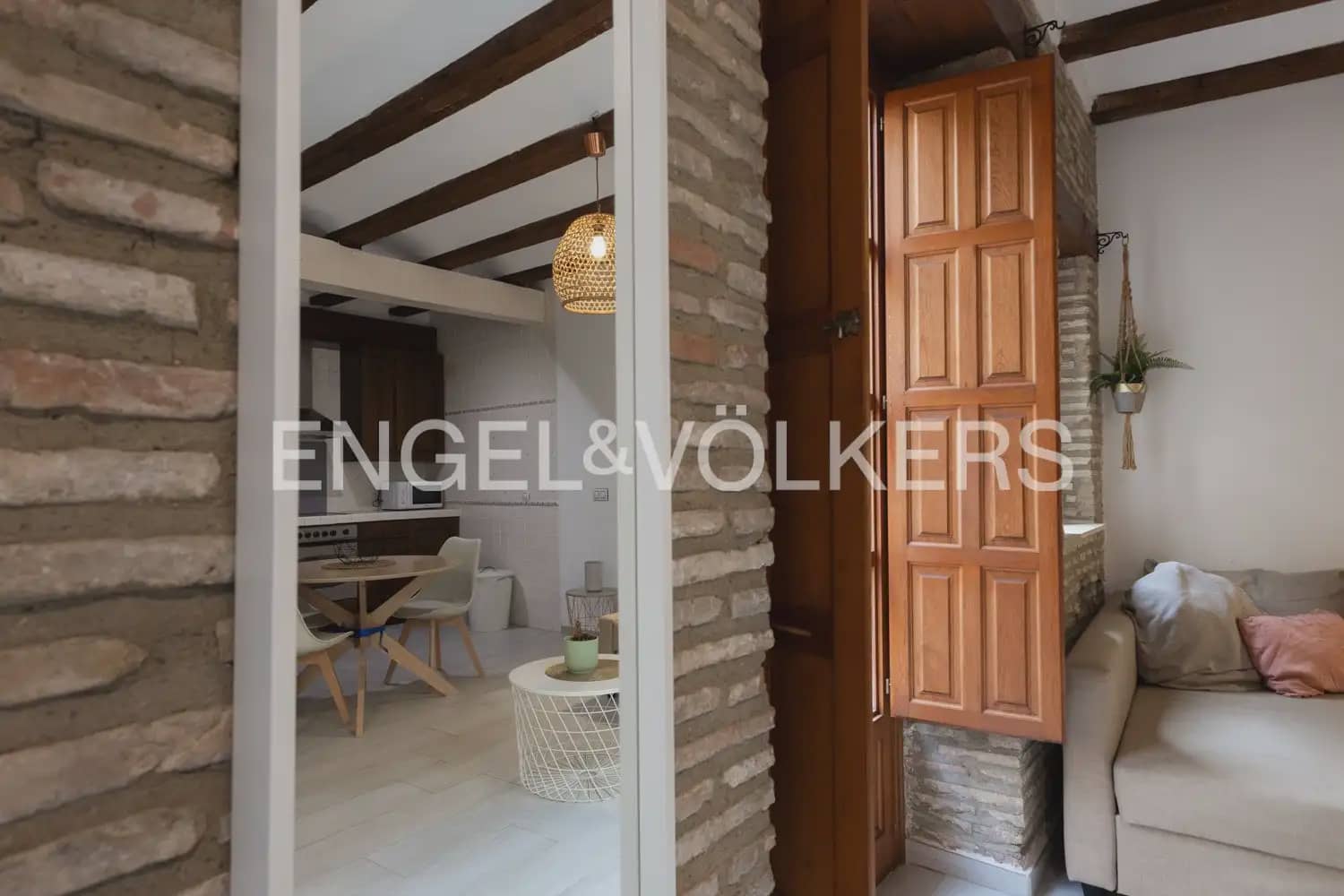1 bedroom Flat for rent in Valencia city - € 1,150 (Ref: 10165234)