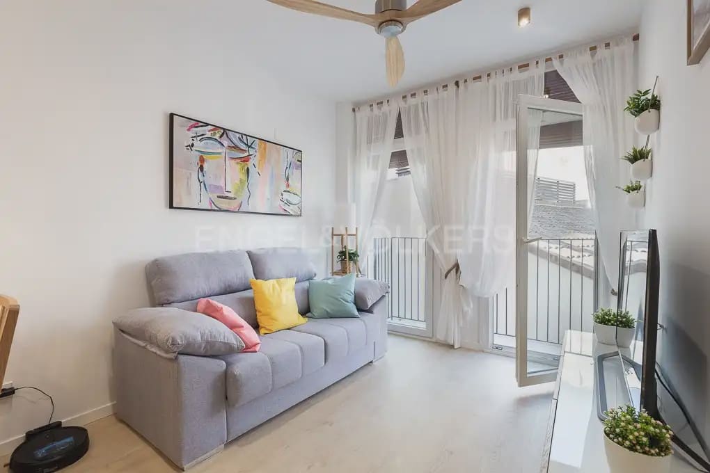 1 soveværelse Lejlighed til leje i Valencia by med garage - € 1.400 (Ref: 10165511)