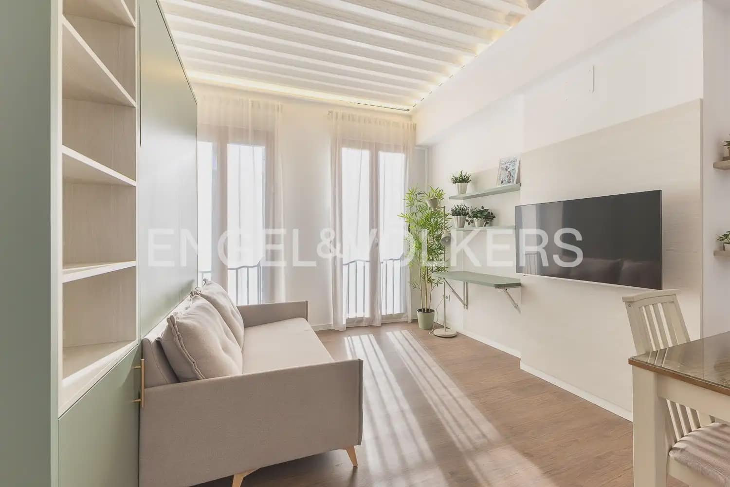 Lejlighed til leje i Valencia by med swimmingpool - € 1.350 (Ref: 10165513)