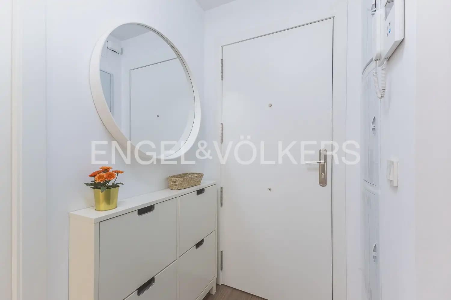 Lejlighed til leje i Valencia by med swimmingpool - € 1.350 (Ref: 10165513)