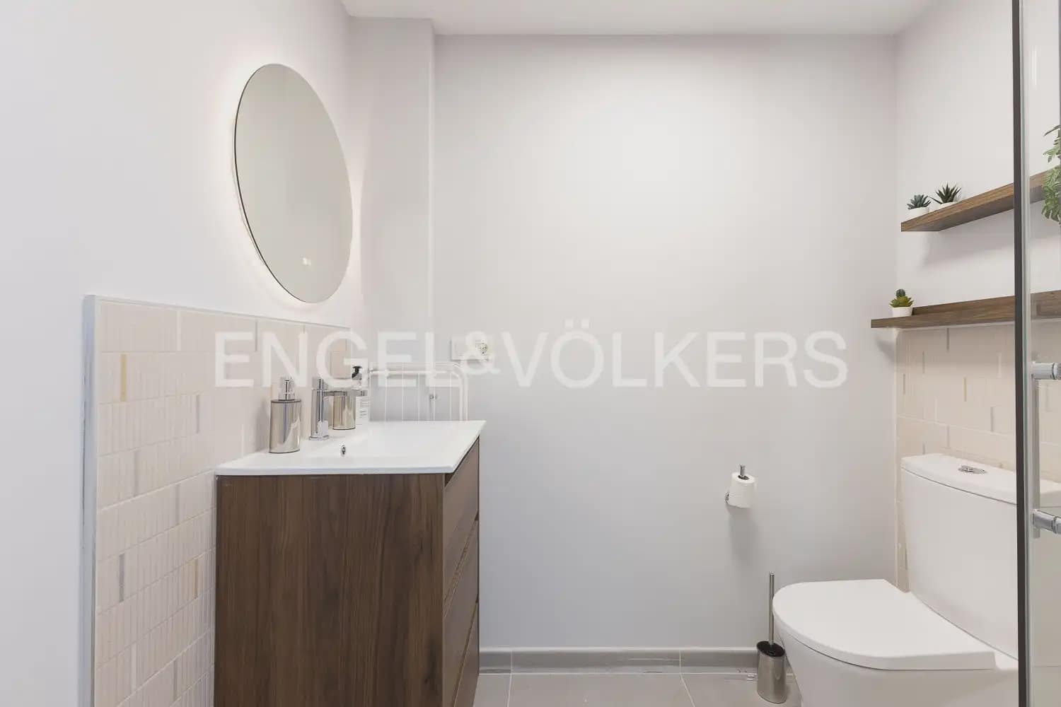 Lejlighed til leje i Valencia by med swimmingpool - € 1.350 (Ref: 10165513)