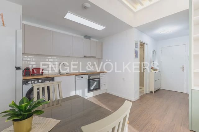 Flat for rent in El Carme, Valencia city with pool - € 1,350 (Ref: 10165513)