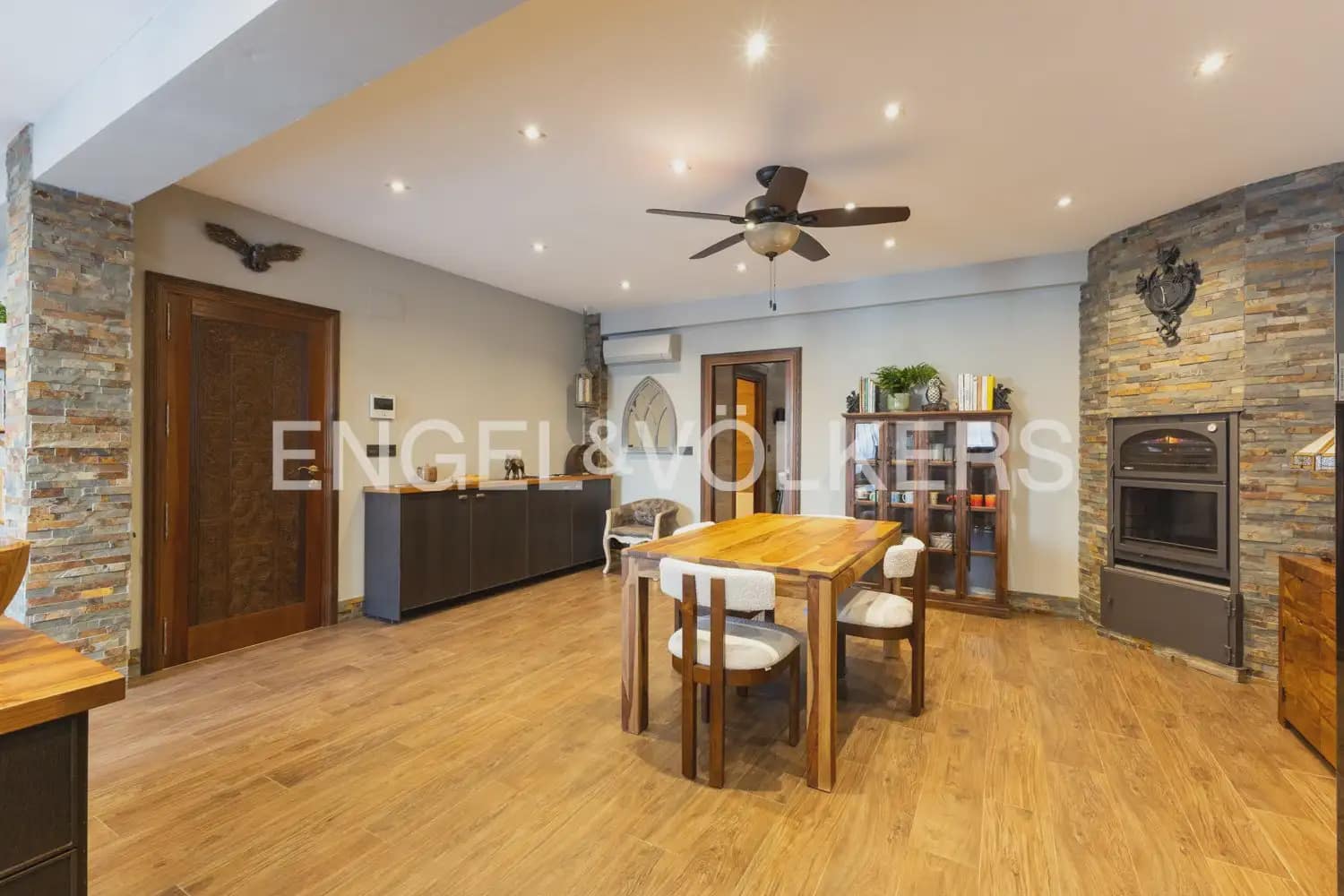 4 slaapkamer Rijtjeshuis te koop in Moncofa - € 600.000 (Ref: 10165514)