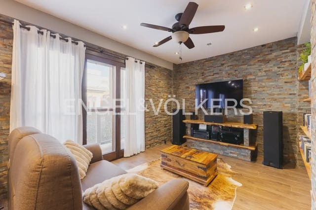 4 slaapkamer Rijtjeshuis te koop in Moncofa - € 600.000 (Ref: 10165514)