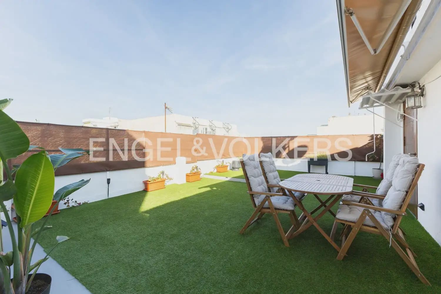 4 slaapkamer Rijtjeshuis te koop in Moncofa - € 600.000 (Ref: 10165514)