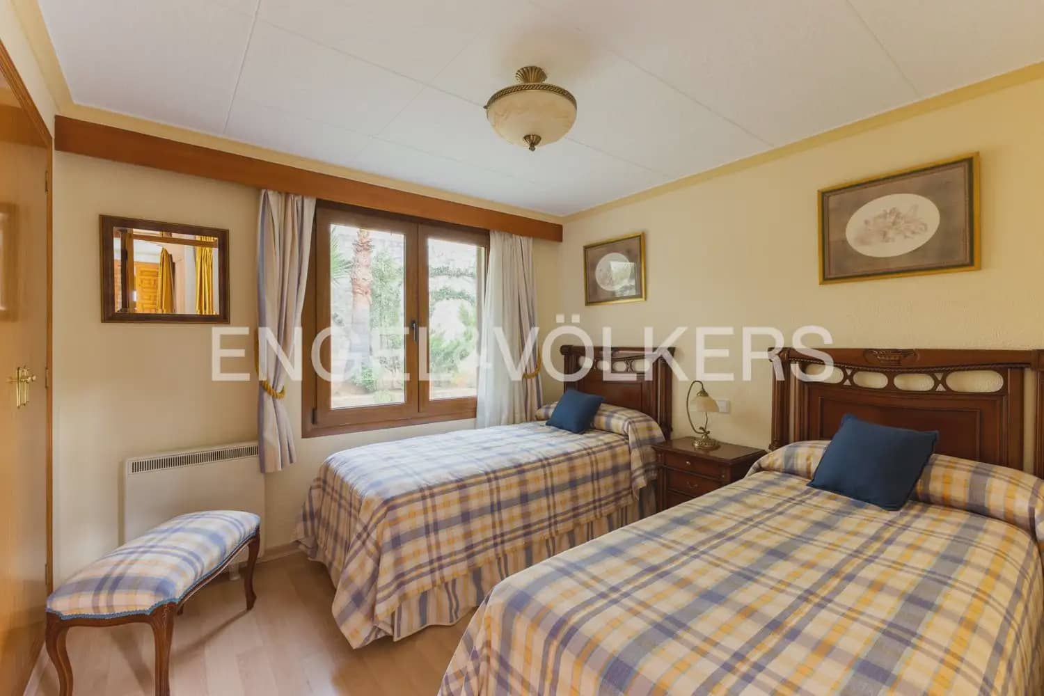 4 bedroom Villa for sale in Alcala de Xivert with pool garage - € 1,100,000 (Ref: 10165515)