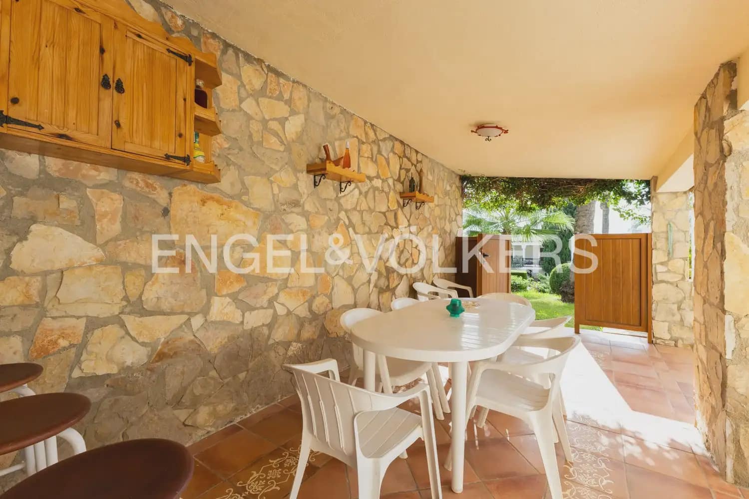 4 bedroom Villa for sale in Alcala de Xivert with pool garage - € 1,100,000 (Ref: 10165515)