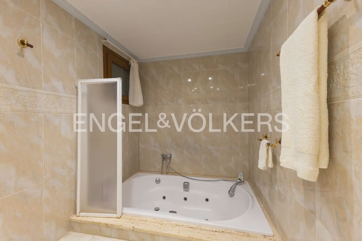 4 bedroom Villa for sale in Alcala de Xivert with pool garage - € 1,100,000 (Ref: 10165515)
