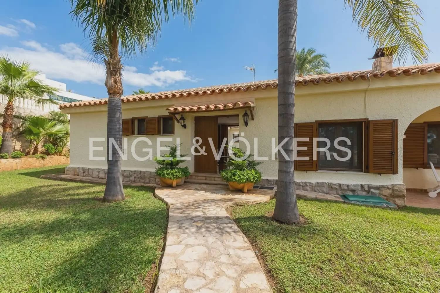 4 bedroom Villa for sale in Alcala de Xivert with pool garage - € 1,100,000 (Ref: 10165515)