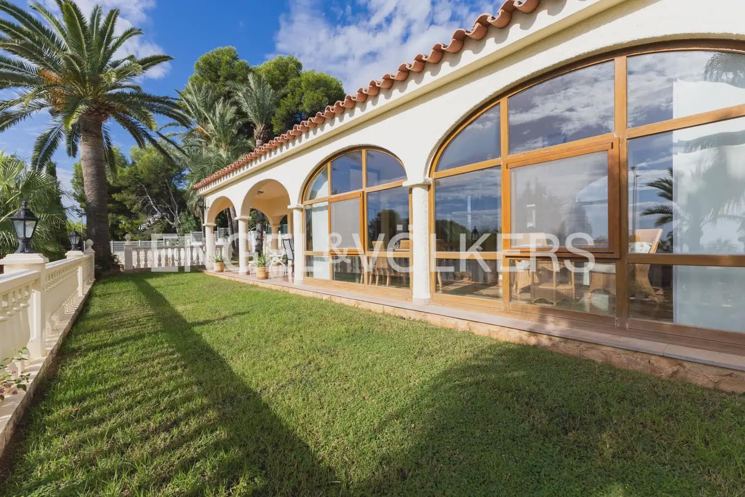 4 bedroom Villa for sale in Alcala de Xivert with pool garage - € 1,100,000 (Ref: 10165515)