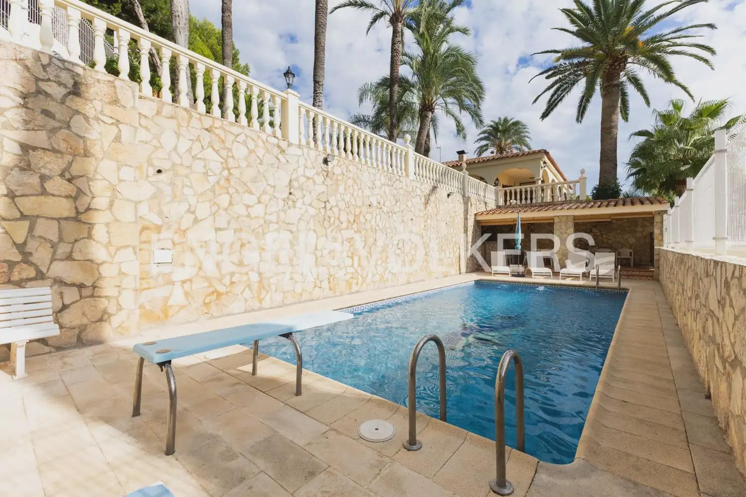 4 bedroom Villa for sale in Alcala de Xivert with pool garage - € 1,100,000 (Ref: 10165515)