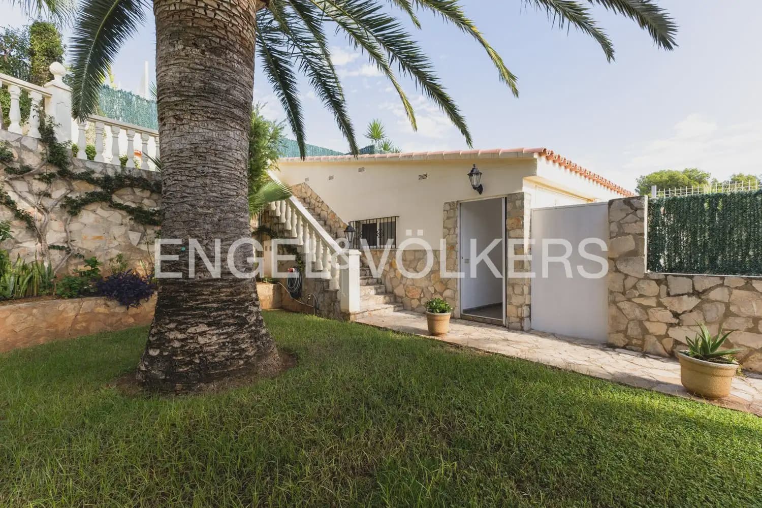 4 bedroom Villa for sale in Alcala de Xivert with pool garage - € 1,100,000 (Ref: 10165515)