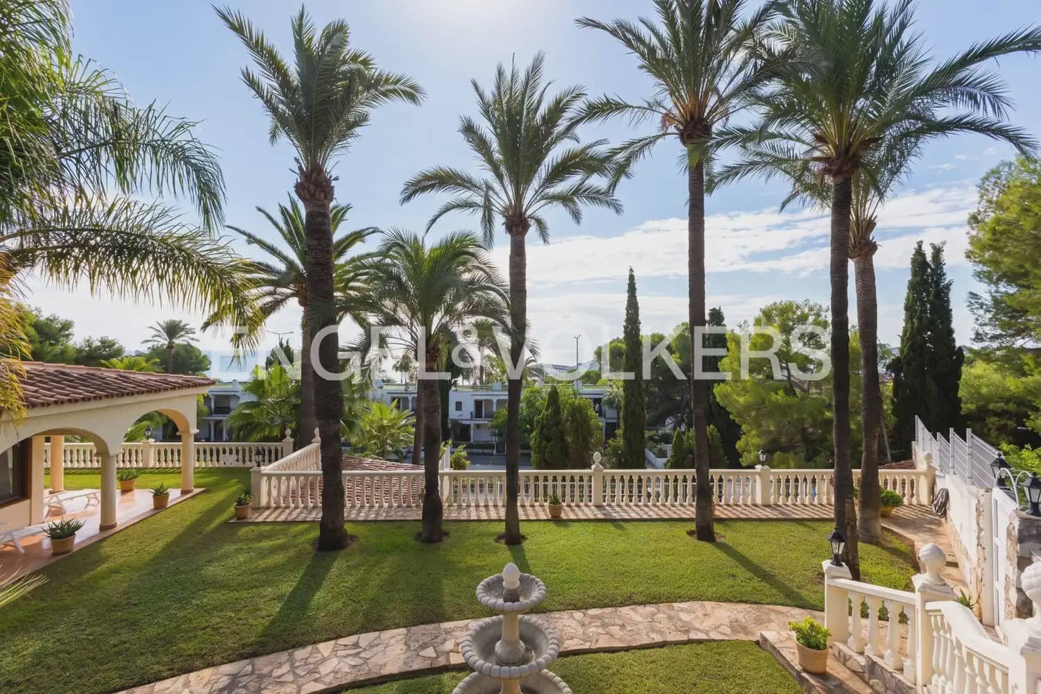 4 bedroom Villa for sale in Alcala de Xivert with pool garage - € 1,100,000 (Ref: 10165515)