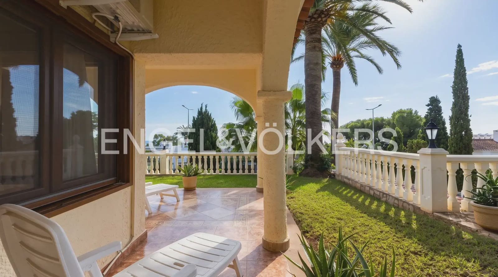 4 bedroom Villa for sale in Alcala de Xivert with pool garage - € 1,100,000 (Ref: 10165515)