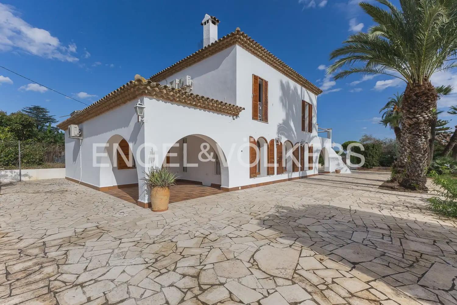 Villa/Maison de 6 chambres à louer à Pedreguer avec piscine garage - 3 700 € (Ref: 10165516)