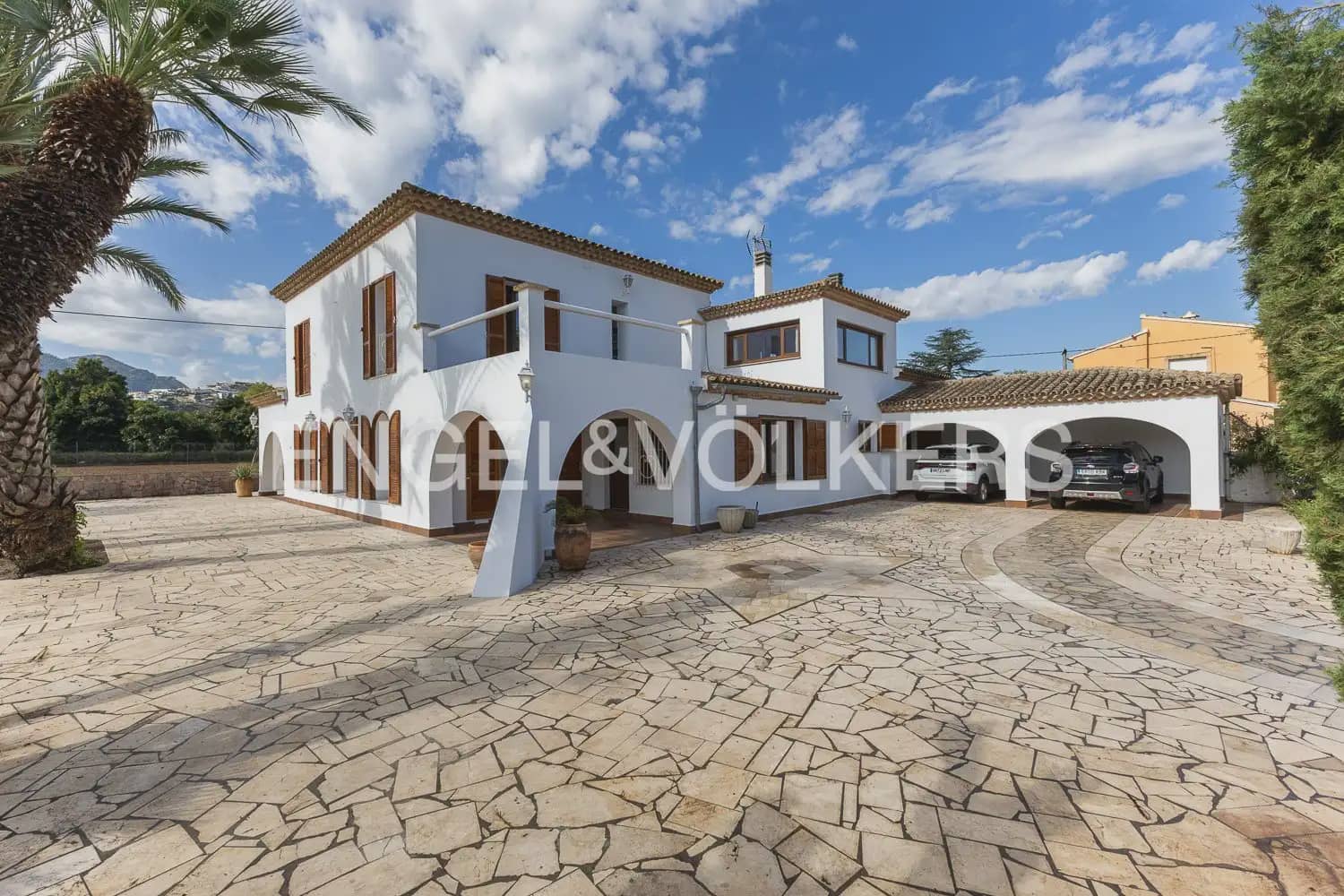 Villa/Maison de 6 chambres à louer à Pedreguer avec piscine garage - 3 700 € (Ref: 10165516)