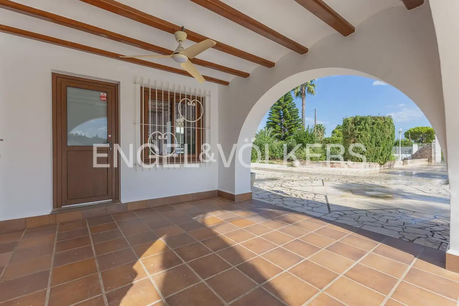 Villa/Maison de 6 chambres à louer à Pedreguer avec piscine garage - 3 700 € (Ref: 10165516)