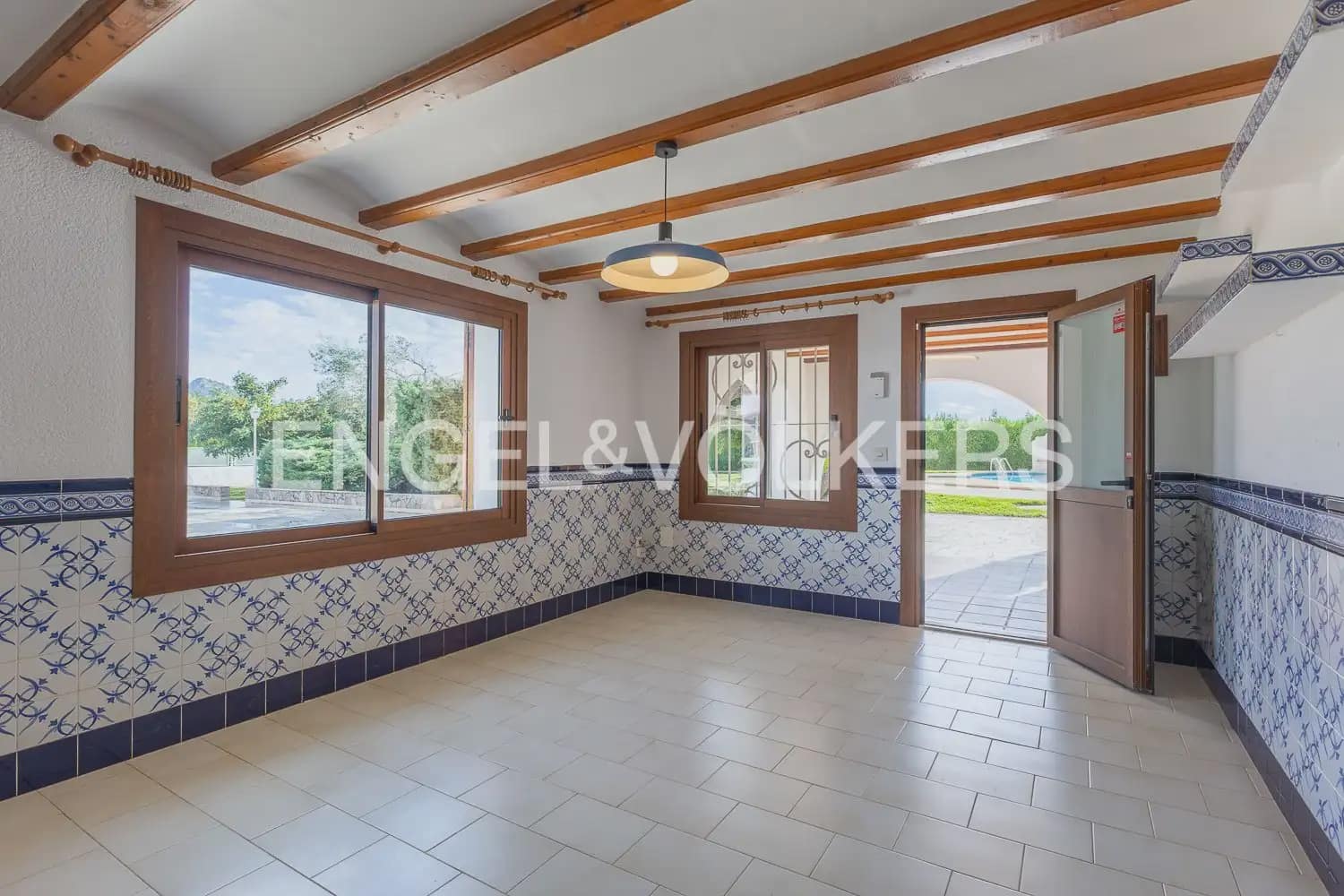 Villa/Maison de 6 chambres à louer à Pedreguer avec piscine garage - 3 700 € (Ref: 10165516)