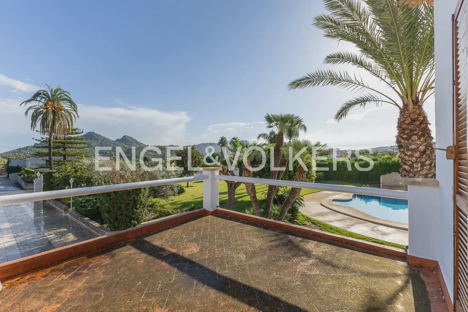 Villa/Maison de 6 chambres à louer à Pedreguer avec piscine garage - 3 700 € (Ref: 10165516)
