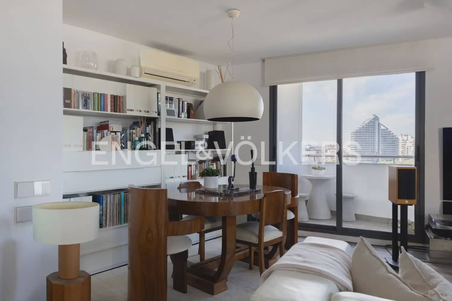 1 bedroom Flat for sale in Valencia city with pool garage - € 525,000 (Ref: 10165517)