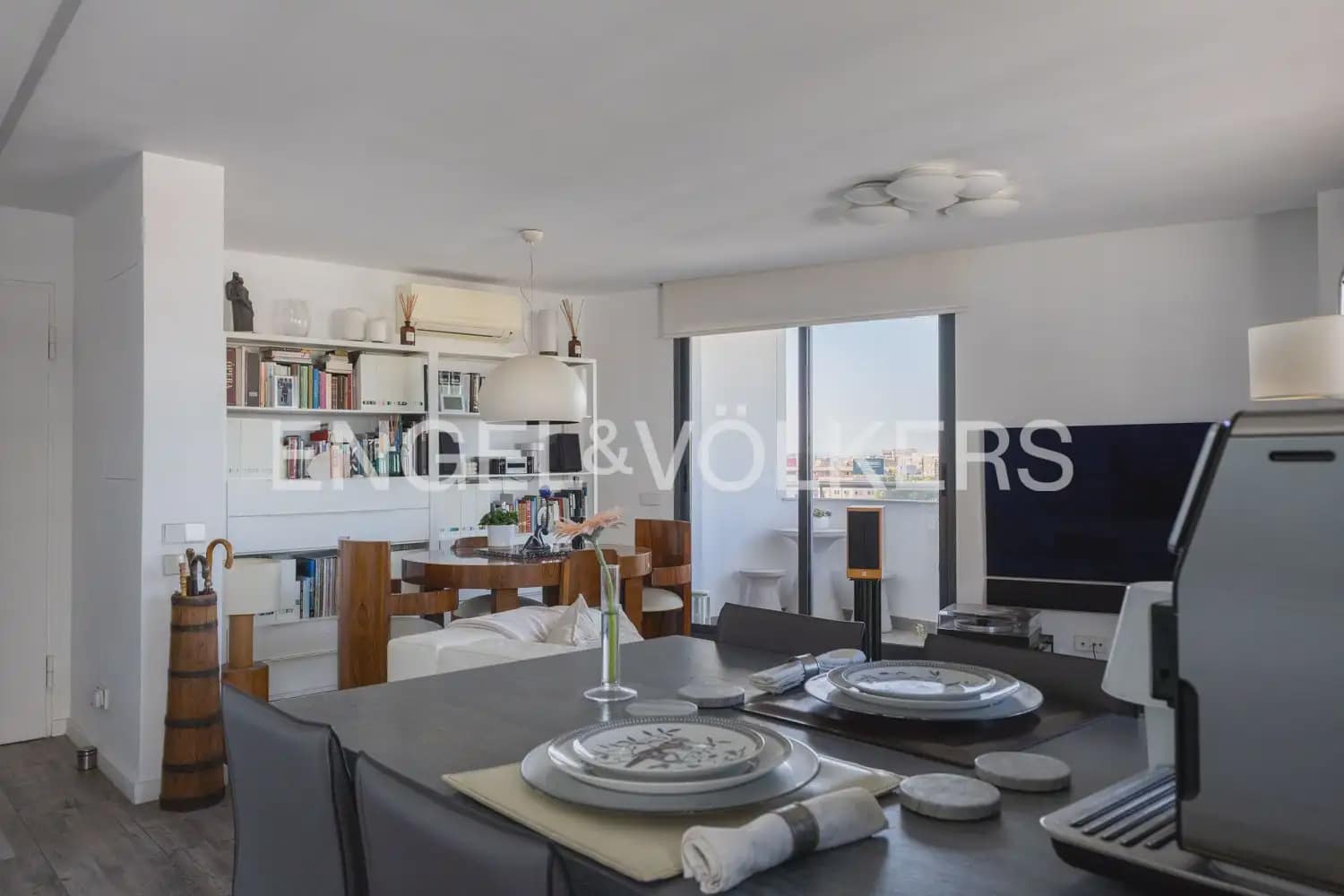 1 bedroom Flat for sale in Valencia city with pool garage - € 525,000 (Ref: 10165517)