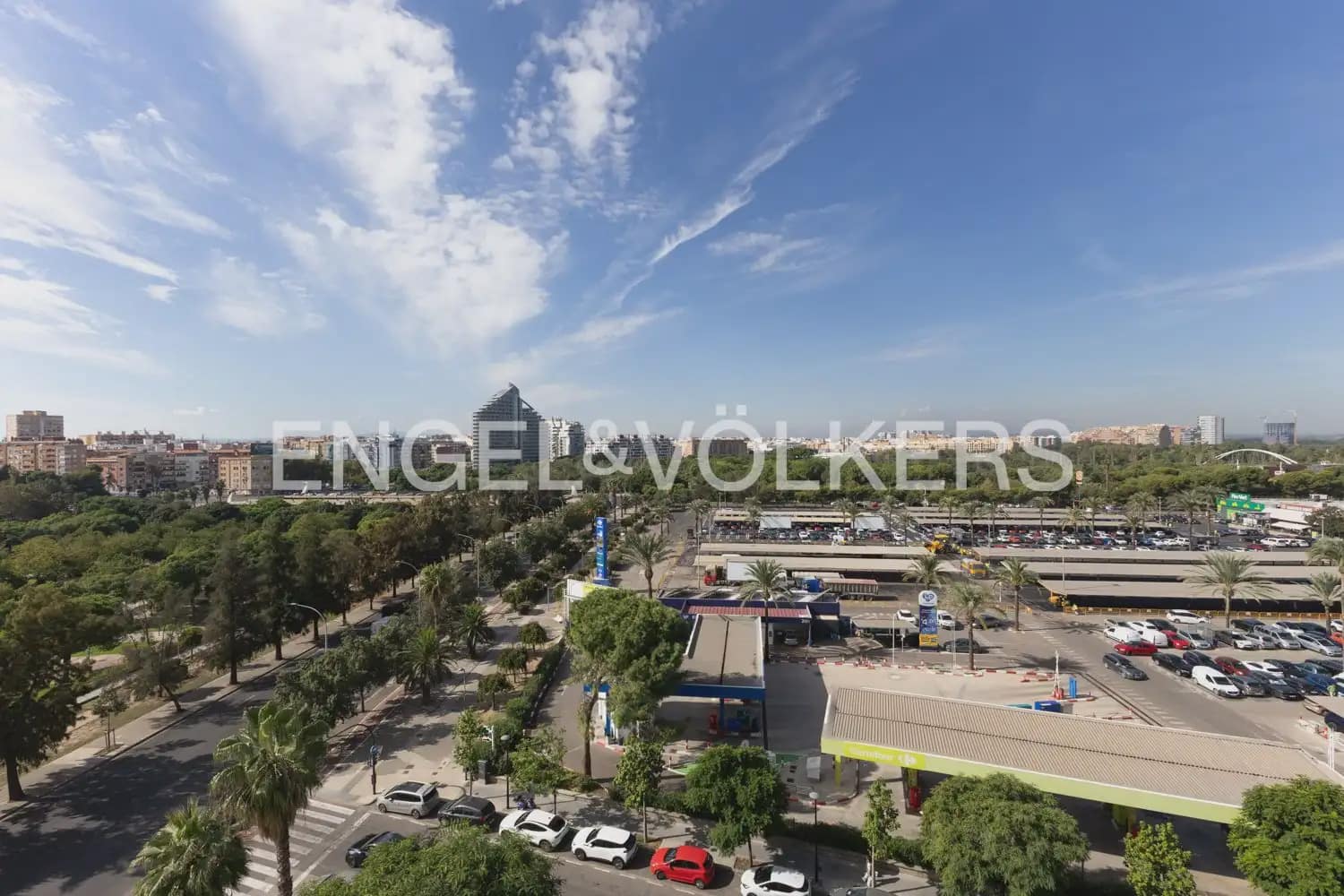 1 bedroom Flat for sale in Valencia city with pool garage - € 525,000 (Ref: 10165517)