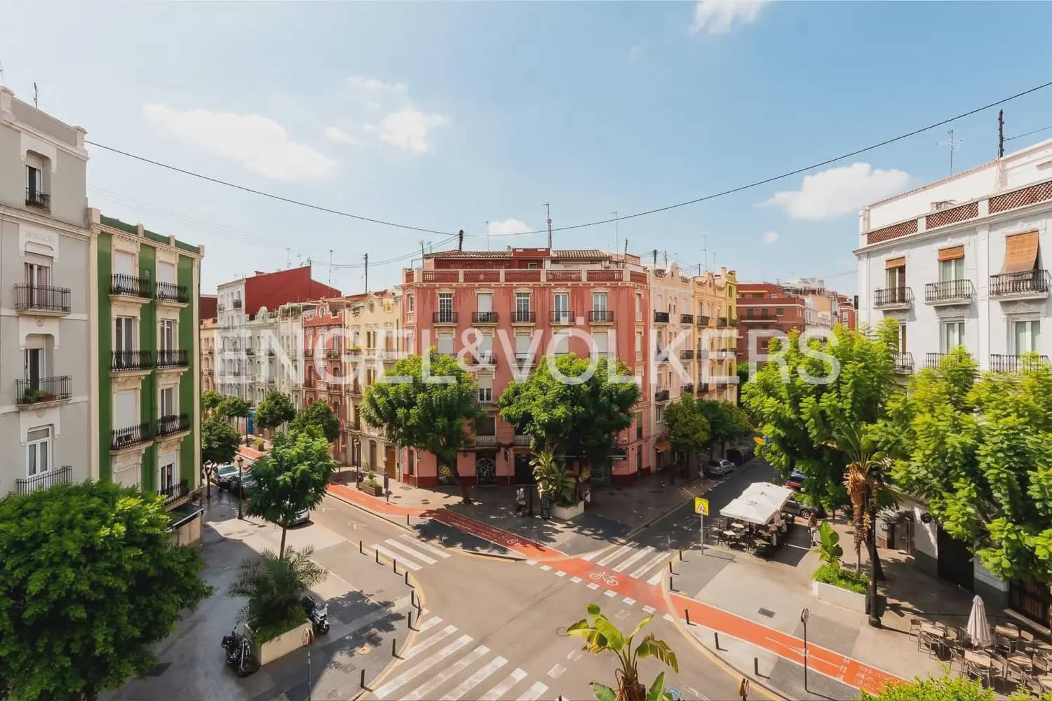 2 bedroom Flat for rent in Valencia city - € 2,600 (Ref: 10165791)