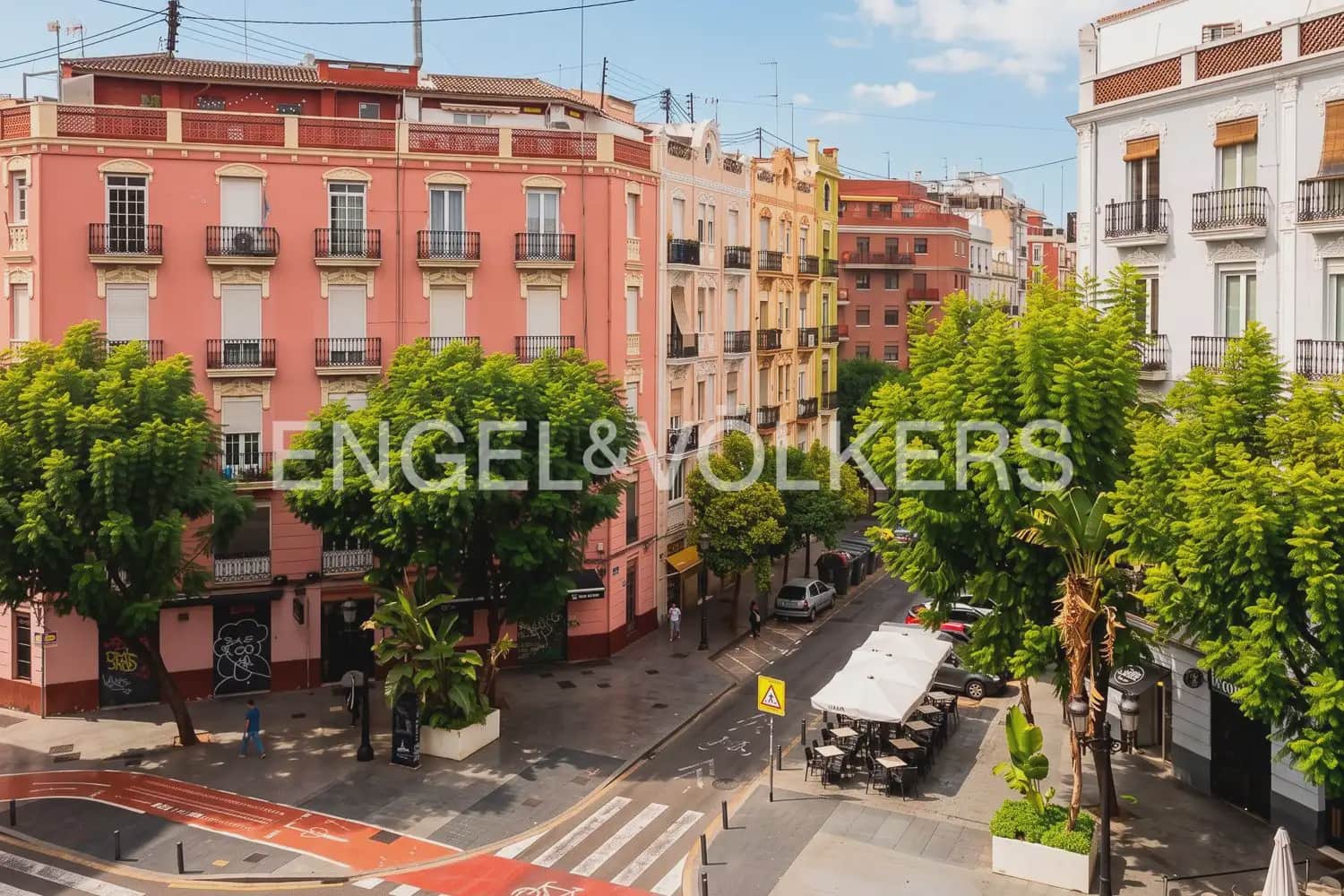 2 bedroom Flat for rent in Valencia city - € 2,600 (Ref: 10165791)