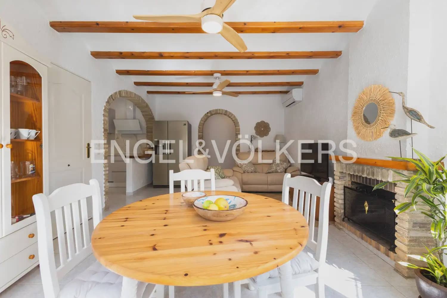 5 bedroom Villa for sale in Els Poblets with garage - € 350,000 (Ref: 10165792)