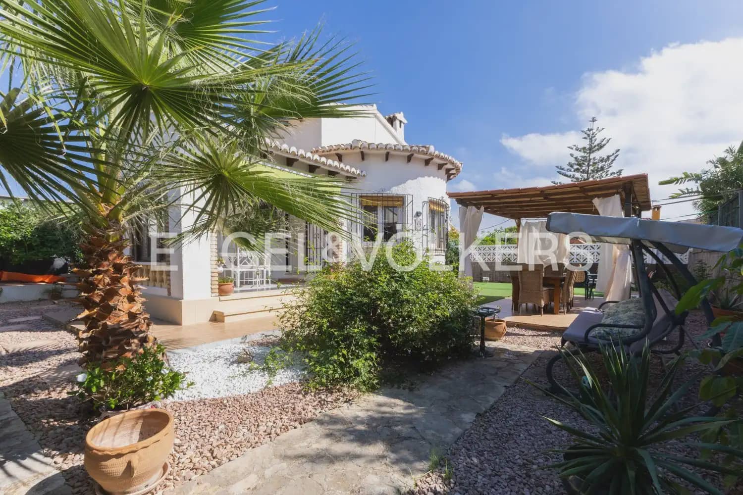 5 bedroom Villa for sale in Els Poblets with garage - € 350,000 (Ref: 10165792)